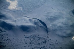 620x413xsprunga_i_vatnajokli.jpg,qitok=vgsT74pF.pagespeed.ic.2sQZVRXumL